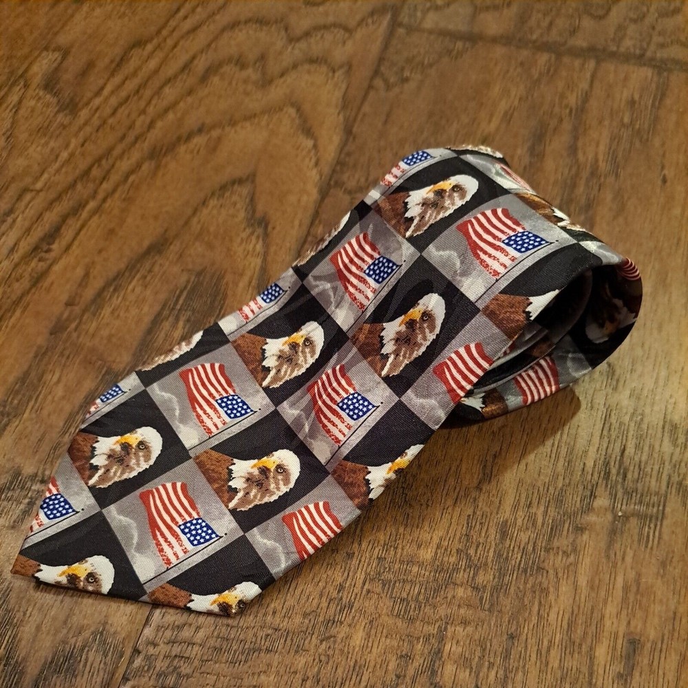 STEVEN HARRIS HAND MADE PATRIOTIC NECKTIE  EAGLE AMERICAN FLAG, July 4th.